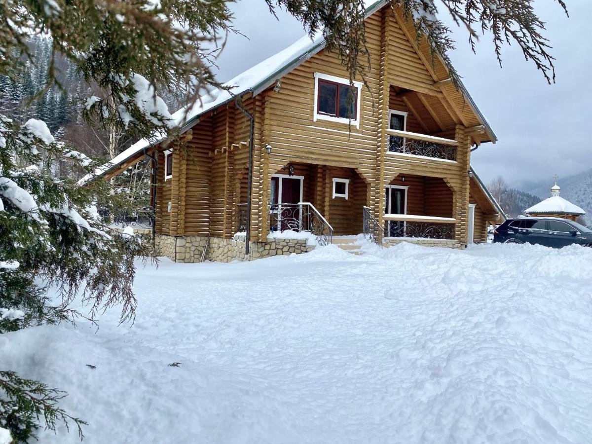 Chalet Four Seasons Villa Tatariv Eksteriør bilde