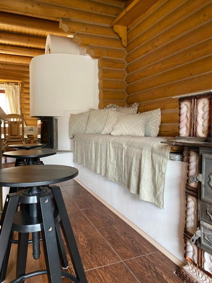 Chalet Four Seasons Villa Tatariv Eksteriør bilde