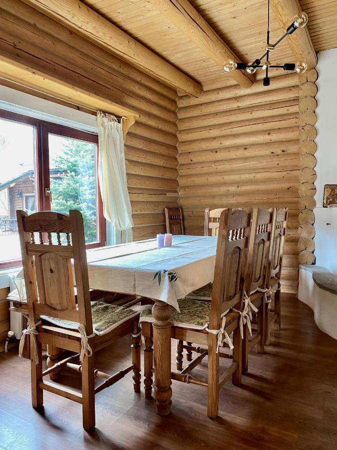 Chalet Four Seasons Villa Tatariv Eksteriør bilde